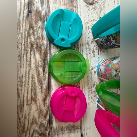 Set of 3 Walt Disney World Resort Reusable Refillable Mugs - Mickey & Friends - Picture 11 of 11